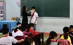 Quảng Bình: Căng mình phòng chống dịch Covid-19 khi học sinh trở lại trường