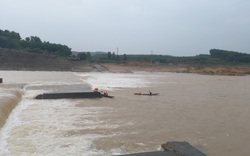 Công an vào cuộc điều tra nguyên nhân vụ đoàn cán bộ Sở GTVT Quảng Trị gặp nạn trên sông