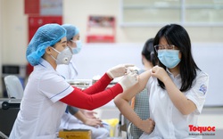 Hà Nội bắt đầu tiêm vaccine Covid-19 cho trẻ