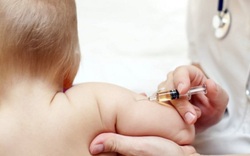 18 trẻ sơ sinh từ 2-6 tháng tuổi ở Hà Nội bị tiêm nhầm vắc xin ngừa Covid-19