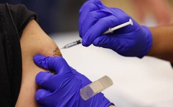 Chuyên gia quốc tế bình luận về mũi tiêm vaccine tăng cường 