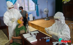 Thừa Thiên Huế triển khai điều trị F0 tại nhà, tiêm đủ liều vaccine cho người trên 18 tuổi trước ngày 31/12