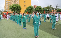 200 cán bộ, y bác sỹ Quảng Ninh lên đường 
