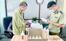 Bắt giữ hàng trăm chai nước sát khuẩn tay có dấu hiệu giả mạo ASIRUB