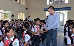 Quỹ sữa Vươn cao Việt Nam 2021 của Vinamilk sẽ có thêm 31.000 ly sữa từ sự tham gia của cộng đồng