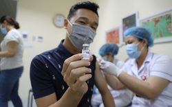 TS. Dương Thị Hồng khuyến cáo nên duy trì tiêm hai mũi vaccine cùng một loại