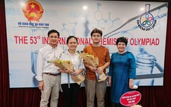 Hà Nội khen tặng học sinh đạt HCV Olympic Hóa học quốc tế năm 2021