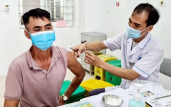 Quảng Ninh: Hoàn thành tiến độ tiêm mũi 1 vaccine phòng Covid-19