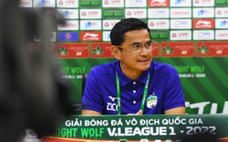 Được hỏi về đội tuyển Việt Nam, HLV Kiatisuk trả lời: 