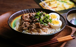 Mì bò trộn kiểu Nhật: Bữa tối 1 món duy nhất vẫn đảm bảo đủ chất mà ngon
