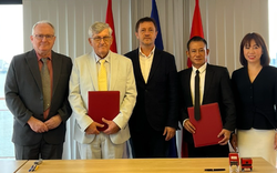 Thỏa thuận hợp tác giữa Trường Đại học hè Debrecen Hungary và Công ty Hải Việt mang đến những lựa chọn mới nhiều tiềm năng