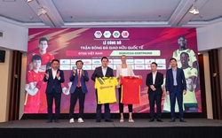 Trận giao hữu tuyển Việt Nam - CLB Dortmund: 