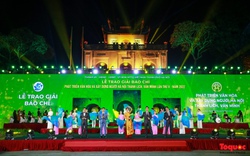 Chùm ảnh: Lễ trao Giải báo chí về phát triển văn hóa và xây dựng người Hà Nội thanh lịch, văn minh lần thứ V - năm 2022