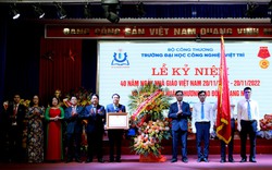 Trường Đại học Công Nghiệp Việt Trì long trọng kỷ niệm 40 năm Ngày Nhà Giáo Việt Nam và đón nhận Huân chương Lao động hạng Nhì