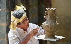 Nghệ thuật làm gốm của người Chăm được UNESCO ghi danh vào Danh sách di sản văn hóa phi vật thể cần bảo vệ khẩn cấp