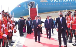 Thủ tướng Phạm Minh Chính bắt đầu thăm chính thức Vương quốc Campuchia 