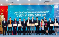 FPT Long Châu được vinh danh Doanh Nghiệp Chuyển Đổi Số tiêu biểu năm 2022