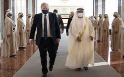 Anh hối thúc UAE và Saudi Arabia bơm thêm dầu