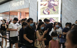 Cơn sốt mua sắm hàng xa xỉ của người dân Trung Quốc