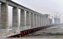 Trung Quốc tập trung đầu tư cơ sở hạ tầng thúc đẩy tăng trưởng kinh tế