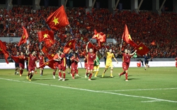FE CREDIT thưởng nóng 3 tỷ đồng cho đội tuyển bóng đá nữ Việt Nam.