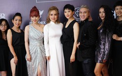 DV Hoàng Yến và Hoa hậu Nhân ái Trần Thiên Lý thân thiết tại sự kiện