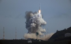 Hàn Quốc phóng tên lửa đẩy tự sản xuất đầu tiên vào không gian