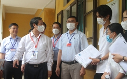 Bộ trưởng Nguyễn Kim Sơn kiểm tra công tác thi tốt nghiệp THPT tại Thừa Thiên Huế