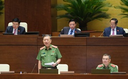 Bộ trưởng Tô Lâm: Bộ Công an chưa có chủ trương thu sổ hộ khẩu để làm khó người dân