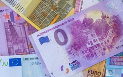 Vì sao châu Âu lại có một loại tiền giấy tưởng như “vô dụng”: Tờ 0 Euro, thậm chí còn mất chi phí để mua?