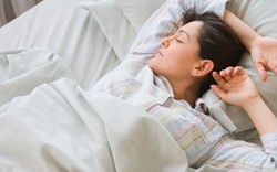 Dấu hiệu khi ngủ cảnh báo chứng bệnh khiến cơ thể mệt mỏi, rất hại cho tim