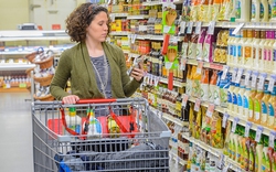 Nghịch lý ở Mỹ: Chi phí ăn uống ở nhà còn cao hơn đi ăn nhà hàng, vì đâu đến nỗi?