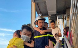 Hà Nội: Cứu sống 4 người từ đám cháy tại tầng 10 chung cư ở Hà Đông