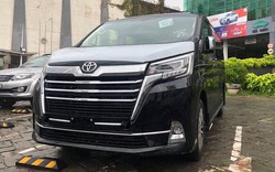 Toyota Granvia rút khỏi Việt Nam, 'rộng' sân chơi cho Kia Carnival