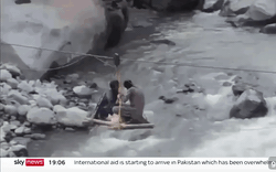 Lũ lụt lịch sử ở Pakistan: Hình ảnh chân thực từ vệ hé lộ mức tàn phá nghiêm trọng