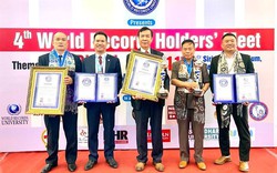 Anh hùng lao động Nguyễn Quang Mâu nhận danh hiệu Giáo sư danh dự của Viện Đại học Kỷ lục Thế giới