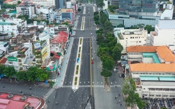 Toàn cảnh đường Lê Lợi ở TP.HCM nhộn nhịp xe cộ, tấp nập du khách đi bộ sau 8 năm bị rào chắn 