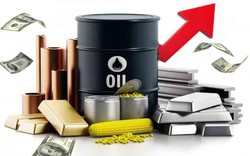 Thị trường ngày 22/9: Giá vàng tăng mạnh; dầu, sắt và cà phê giảm, nhôm chạm đáy 18 tháng