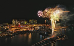 Bữa tiệc của âm nhạc, ánh sáng và pháo hoa tại New Year Countdown 2023 Phú Quốc