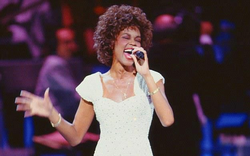 Whitney Houston và khúc tráng ca đầy hân hoan của thể thao, niềm tin