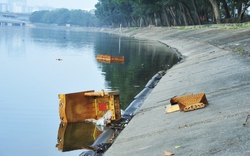 Tái diễn tình trạng xả rác bừa bãi ở hồ Linh Đàm ngày đưa ông Táo về trời