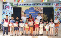 Khám sức khỏe và tặng quà Tết cho trẻ em Làng Hy vọng