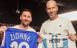 Khoảnh khắc đáng nhớ: Zidane hội ngộ Messi, hai huyền thoại trao áo đấu và cùng khen nhau hết lời