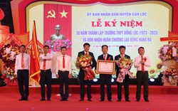 Trường Trung học phổ thông Đồng Lộc, Can Lộc, Hà Tĩnh đón nhận Huân chương Lao động Hạng Ba