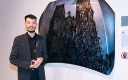 Tác phẩm nghệ thuật vẽ nhà thờ lớn Hà Nội trên nắp capo ô tô đoạt giải UOB Painting of the Year năm đầu tiên tại Việt Nam