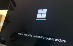 Hướng dẫn cách khắc phục tình trạng treo máy khi Windows Update dừng lại ở 100% 