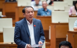 Bộ trưởng Nguyễn Văn Hùng: Bộ VHTTDL đã rất cẩn trọng trước những tranh luận về bộ phim 
