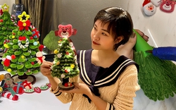 Mẹ 9x ở Hà Nội chỉ cách làm cây thông Noel bằng kẽm nhung chưa đến 100k đang siêu 