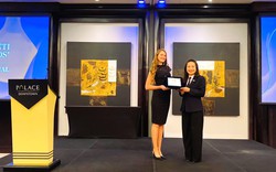 Từ Dubai: AHLĐ Thái Hương được tôn vinh là Nhà lãnh đạo phát triển bền vững toàn cầu