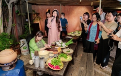 Nghệ nhân ẩm thực Việt biểu diễn các món ăn dân gian có nguy cơ mai một
